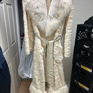Cream Teddy Jacket with Plush Fur Collar and Full Length Design